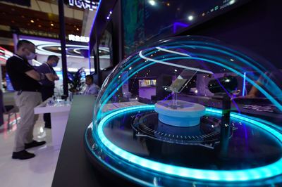 "數(shù)字人"走進(jìn)元宇宙展廳,帶貨、唱歌忙不停